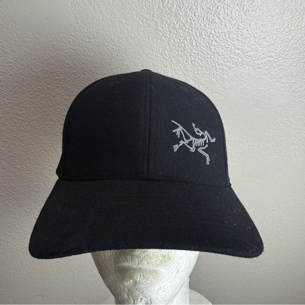 Arcteryx Vintage Hat Size S/M